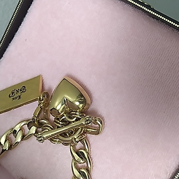 Vintage Juicy Couture Gold Necklace with Heart Charm - Picture 3 of 4